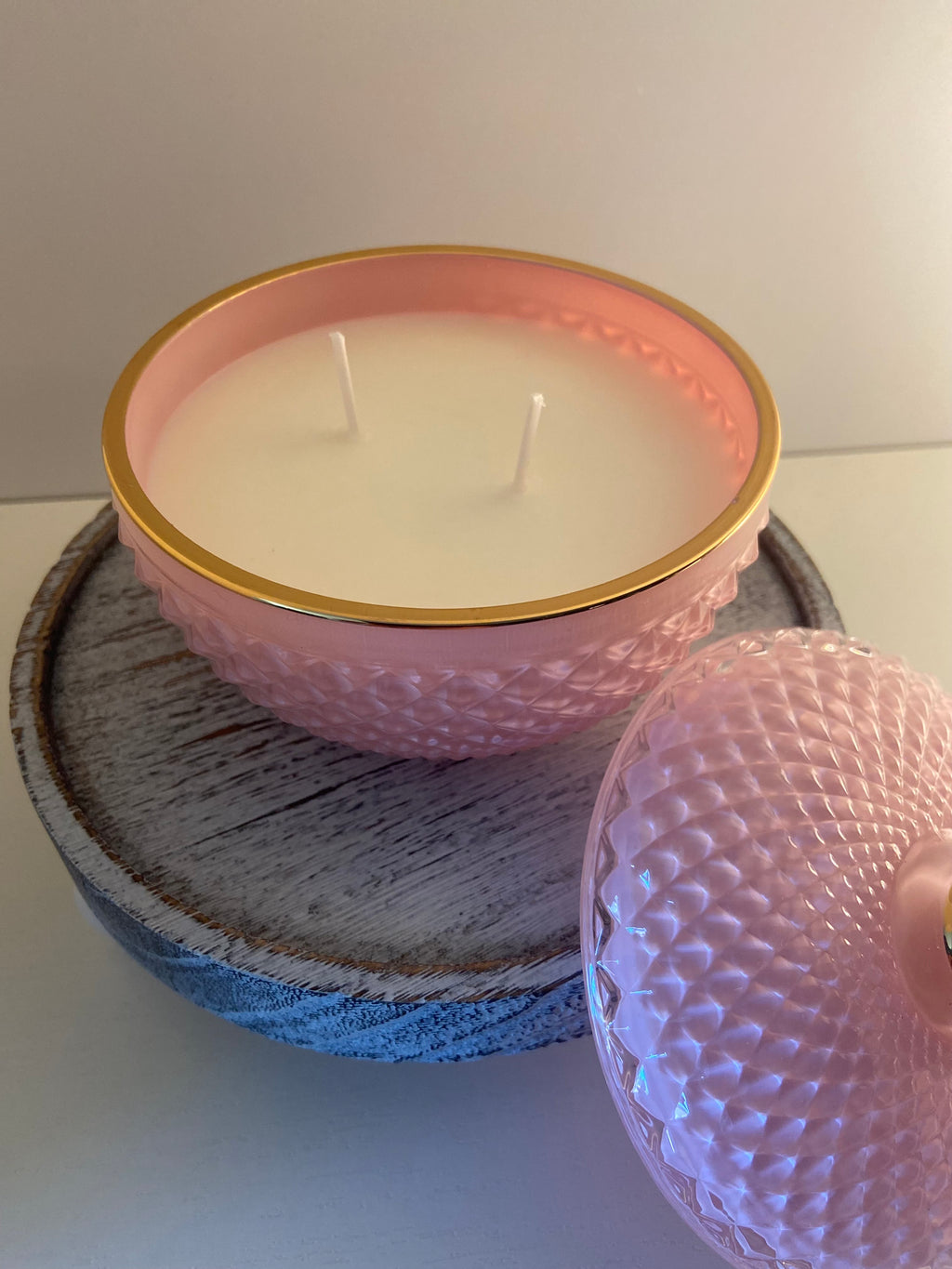 Almond Macaron Pearl Pink Luxury Jar Candle